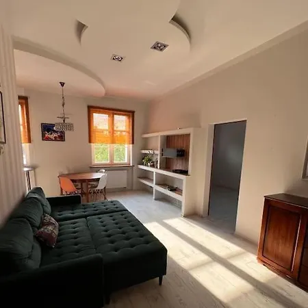 Klimatyczne Mieszkanie W Krainie Jezior 公寓 *