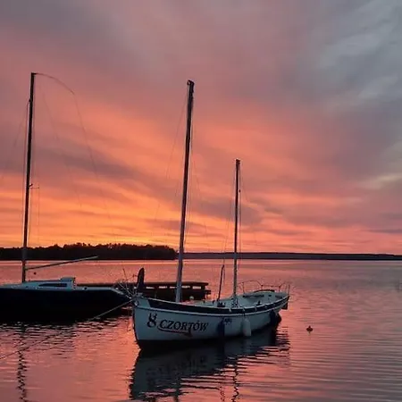 Klimatyczne Mieszkanie W Krainie Jezior 公寓 *